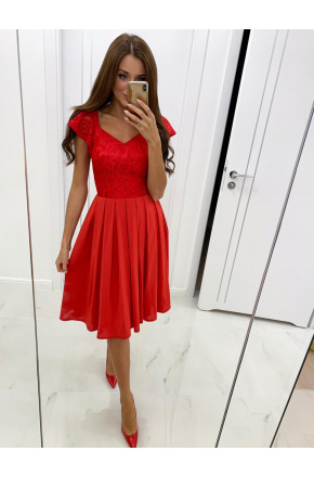 Wieczorowe czerwone sukienki 👗 Sukienki